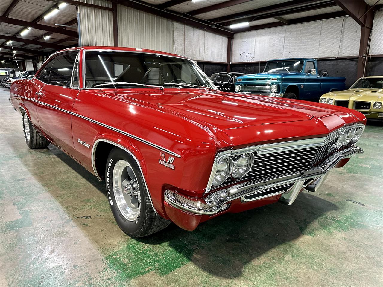 1966-chevrolet-impala-lucektgo